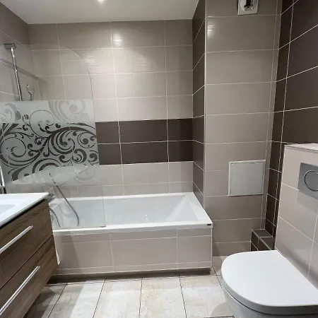 Spacious & Modern Flat Close To Parc Monceau * Paříž